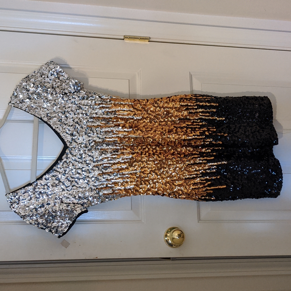 Sequin Glitter Dress - Picture 3 of 10